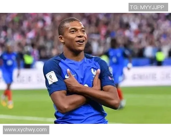 足球顶级球星表现回顾与未来前景分析